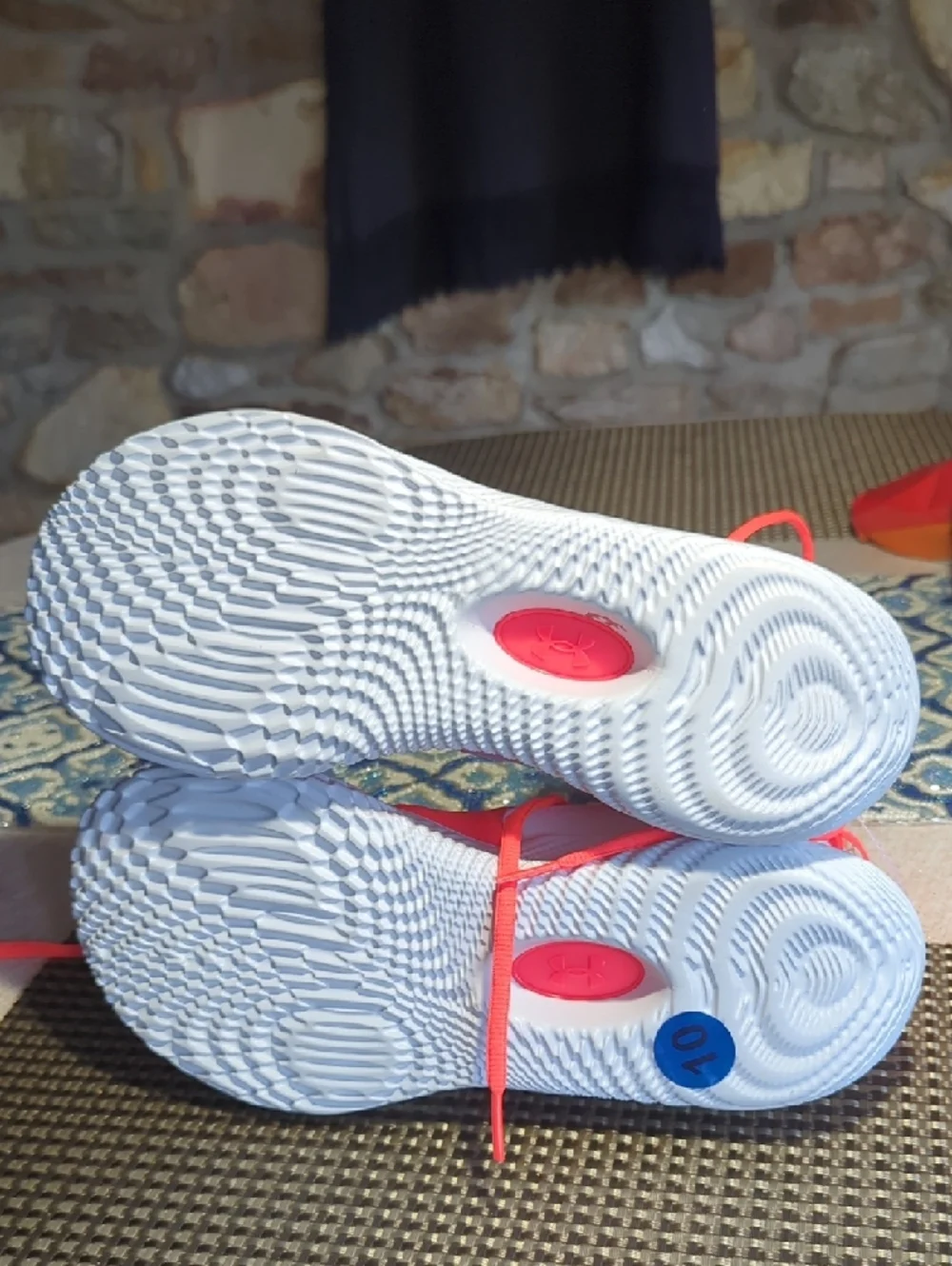 Under Armour Ace Highlight Sneakers